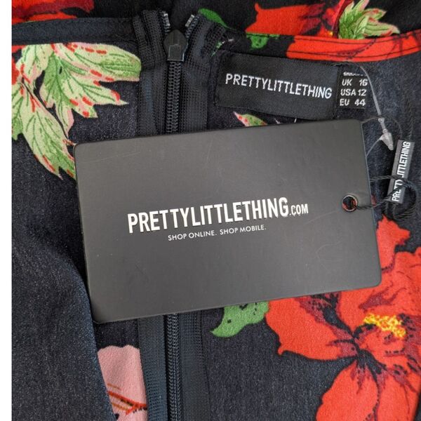 Czarna sukienka mini PRETTYLITTLETHING z gorsetowym wiązaniem w kwiaty Rozmiar 44 - zdjęcie 11